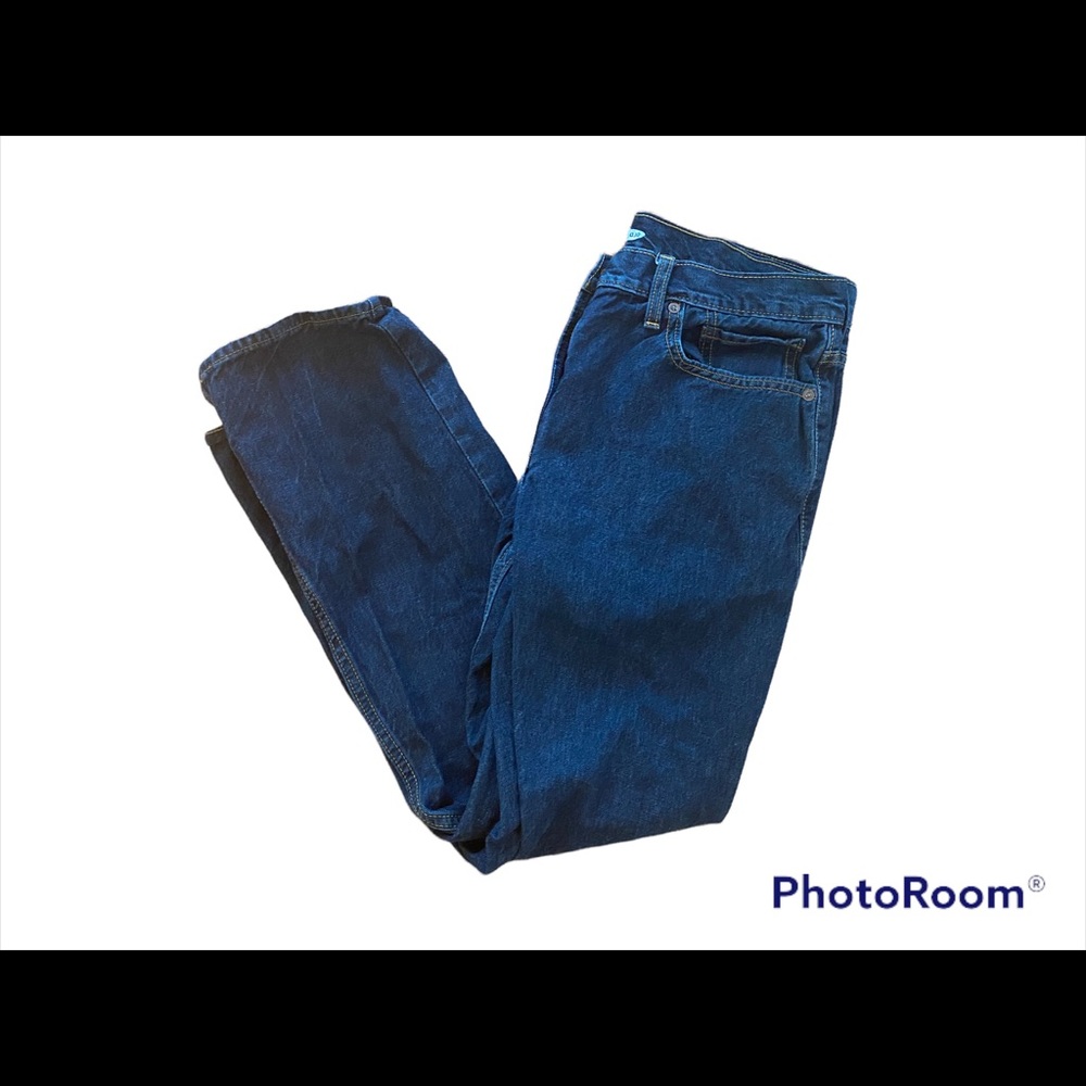 Mens old navy jeans. Excellent condition, no rips, holes or frayed seems.